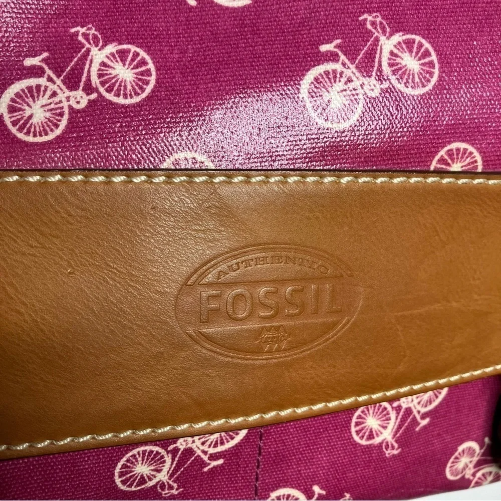 Fossil coated canvas messenger bag pink bicycle‎ print leather trim